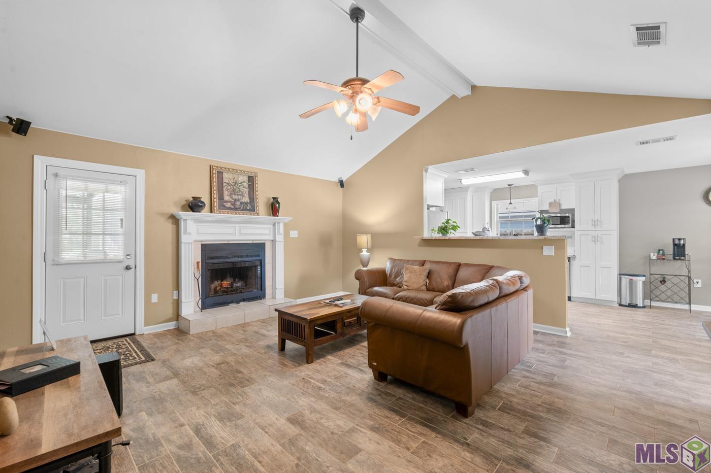 11532 Brunswick Avenue Baton Rouge, LA 70817 - Photo 3 of 16 Gallery Image 3