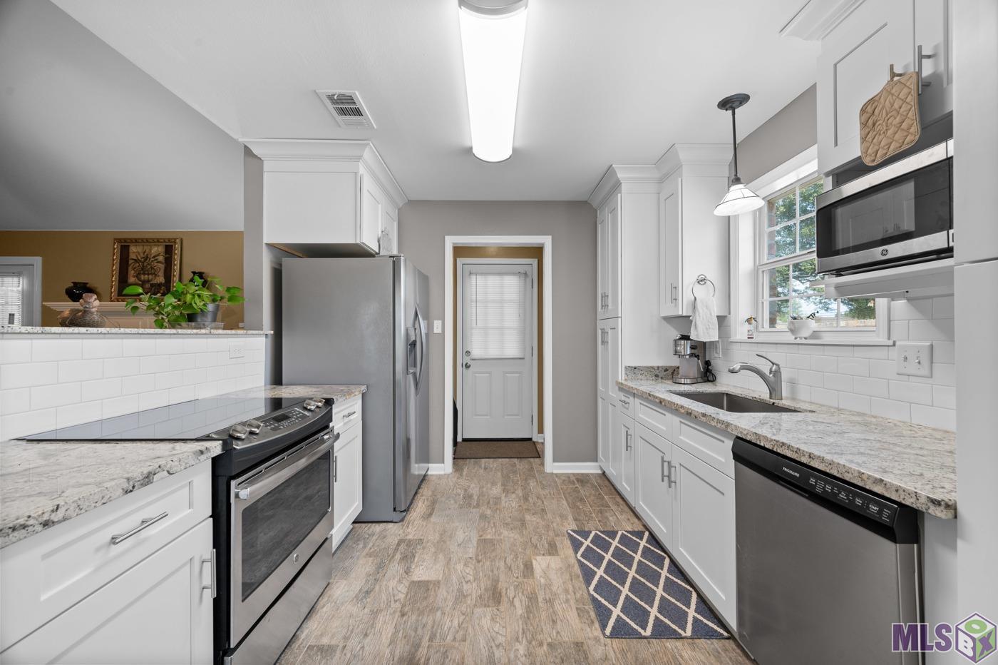 11532 Brunswick Avenue Baton Rouge, LA 70817 - Photo 6 of 16 Gallery Image 6