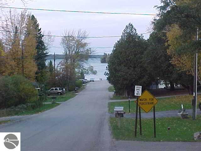 6779 East Fouch Road Traverse City, MI 49684 - Photo 8 of 9 1686213-7.JPG