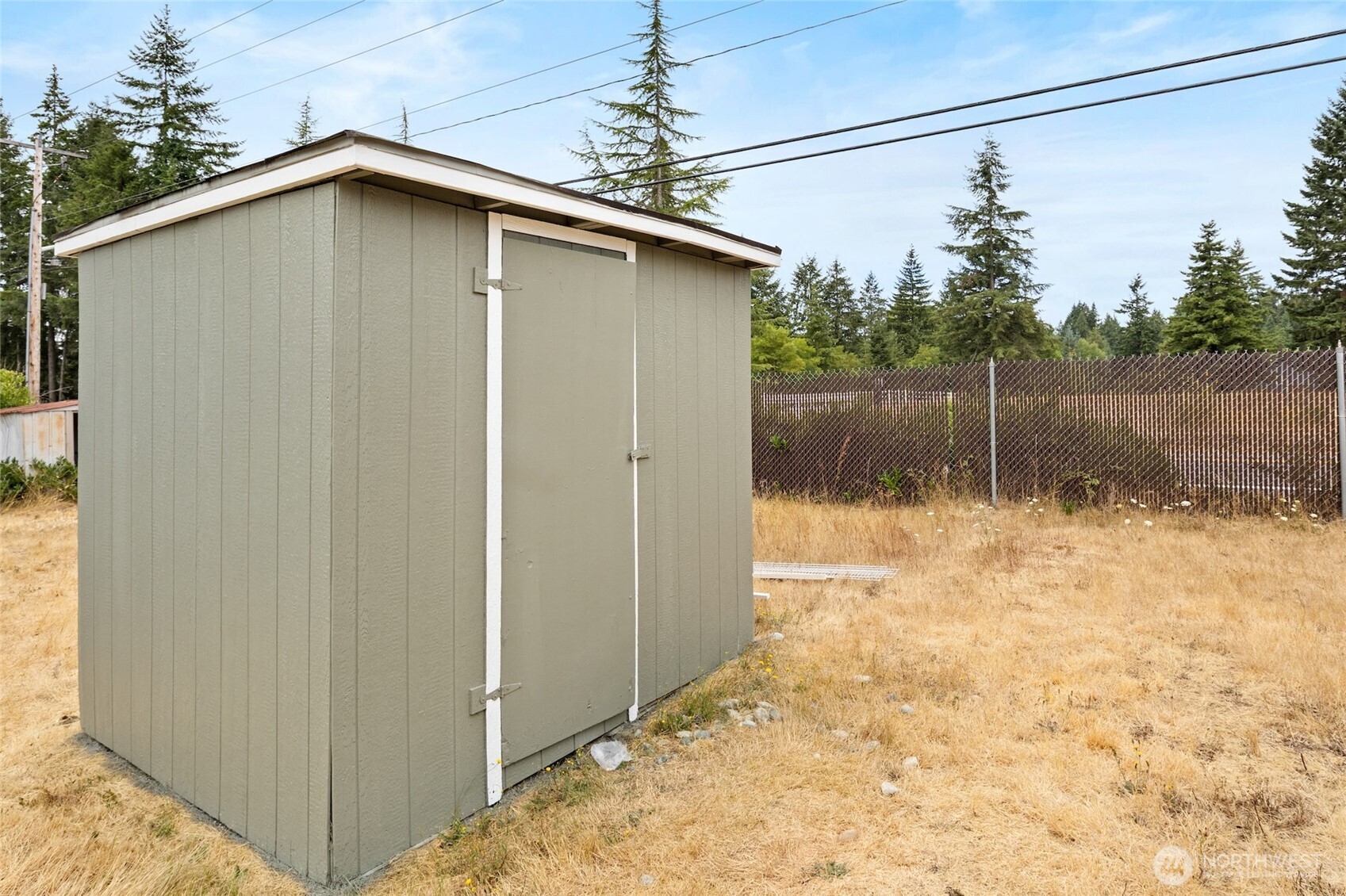 10324 Delphi Road Southwest, Unit 14 Olympia, WA 98512 - Photo 23 of 25 a backyard of a house