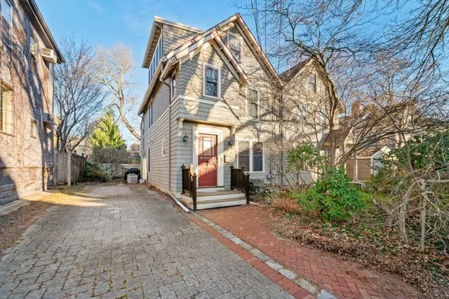 $1,795,000 | 117 Lexington Avenue, Unit 117, Cambridge, MA 02138