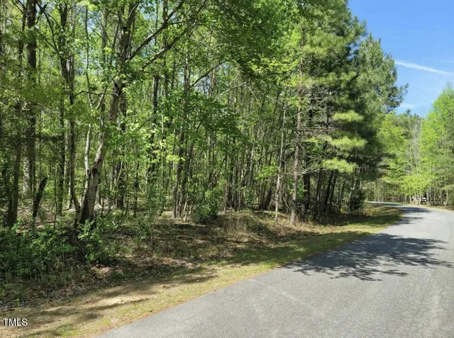 $285,000 | 33 Henry Court, Chapel Hill, NC 27516