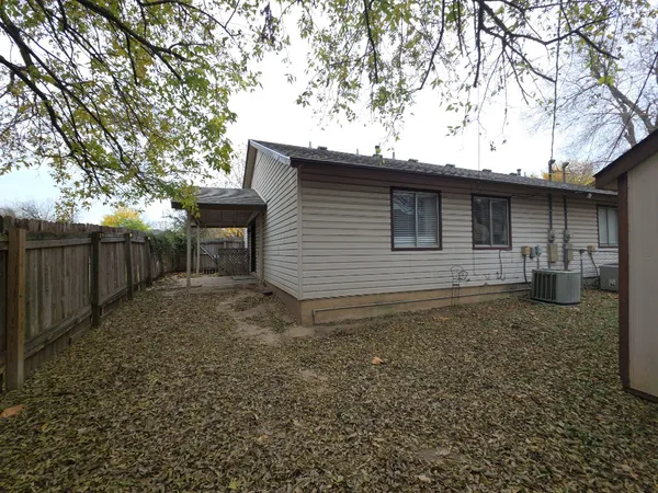 $1,250 | 1925 Nicole Circle, Unit B, Round Rock, TX 78664