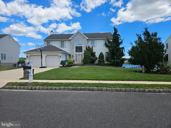 $749,900 | 13 Waterview Drive, Sicklerville, NJ 08081