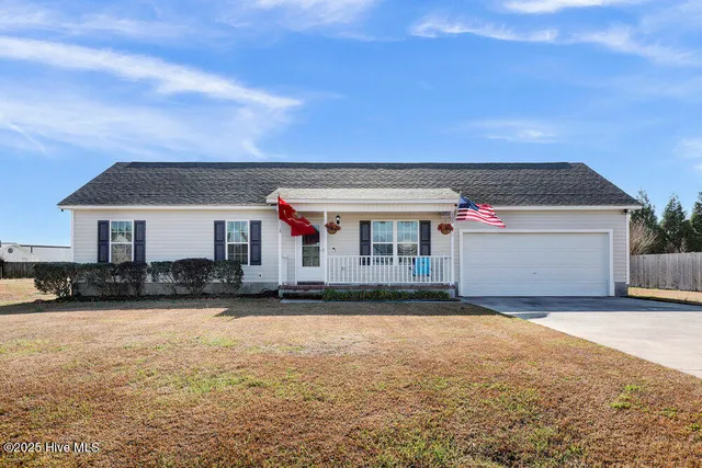 $1,600 | 106 Clint Mills Road, Maysville, NC 28555