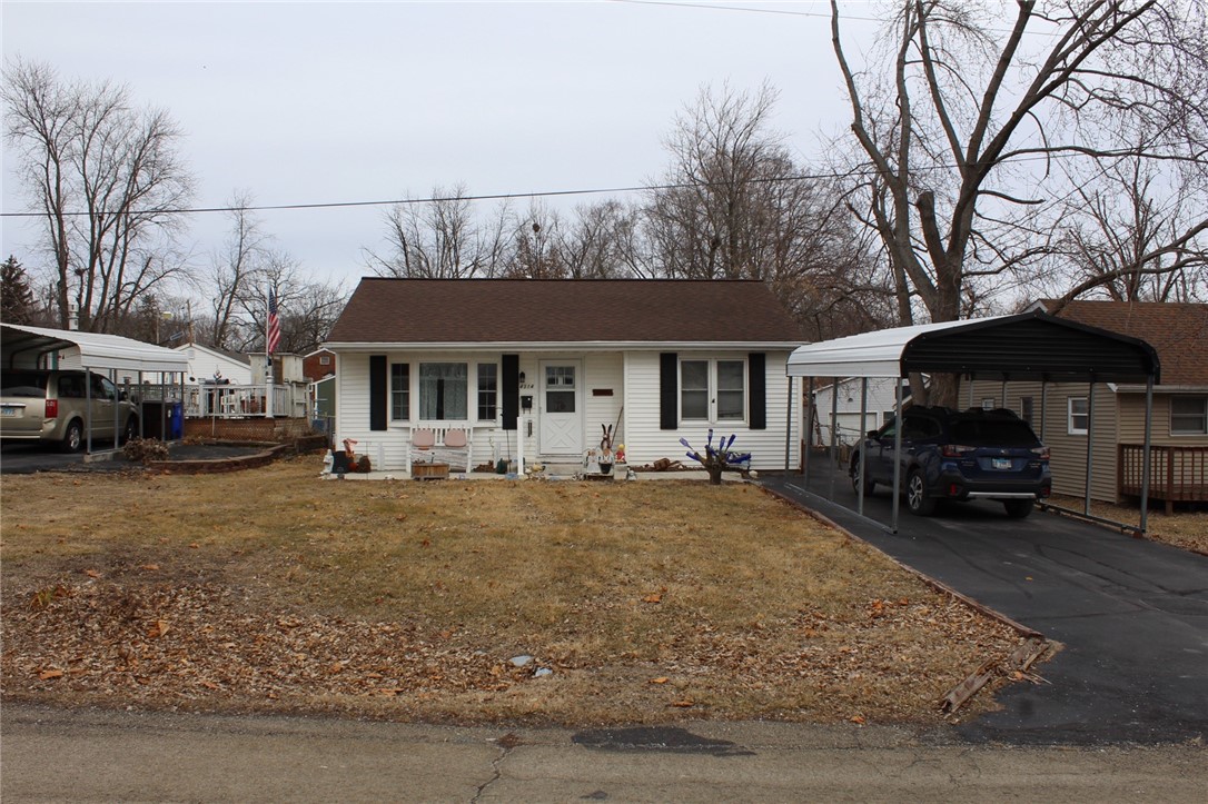 4314 White Street Decatur, IL 62526 - Photo 1 of 16