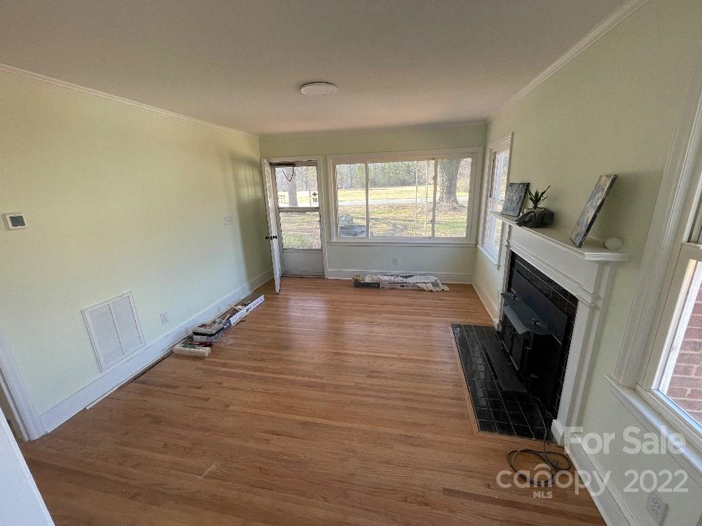 7716 Plott Road Charlotte, NC 28215 - Photo 5 of 6 Gallery Image 5