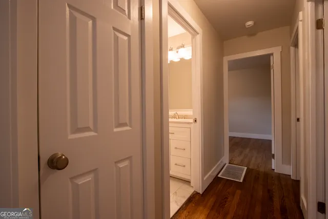 wooden floor in a gallery