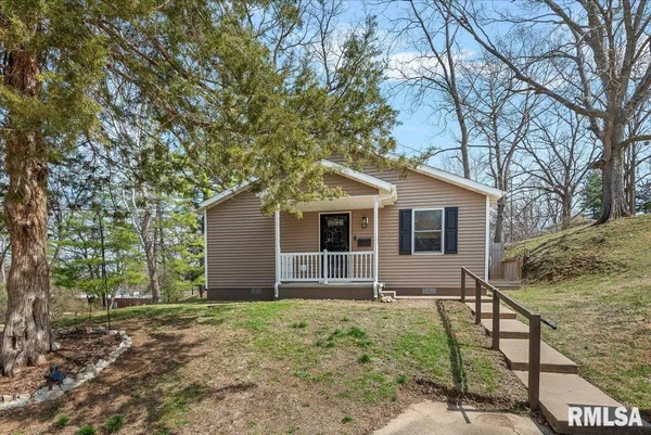 $139,900 | 324 West Harris Street, Petersburg, IL 62675