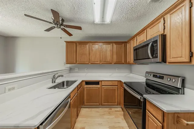 $450,000 | 1707 Overlook Drive, Grapevine, TX 76051