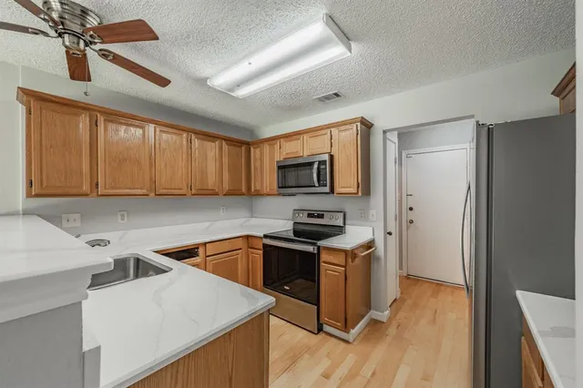 $450,000 | 1707 Overlook Drive, Grapevine, TX 76051