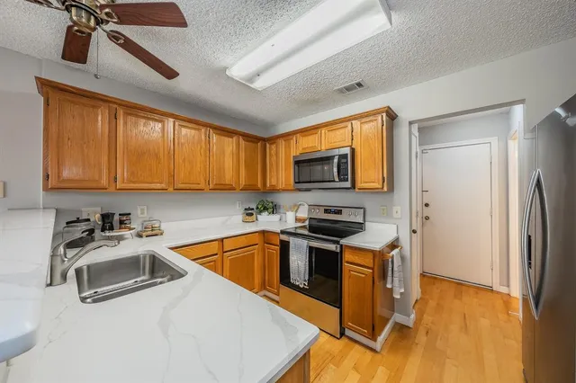 $448,900 | 1707 Overlook Drive, Grapevine, TX 76051