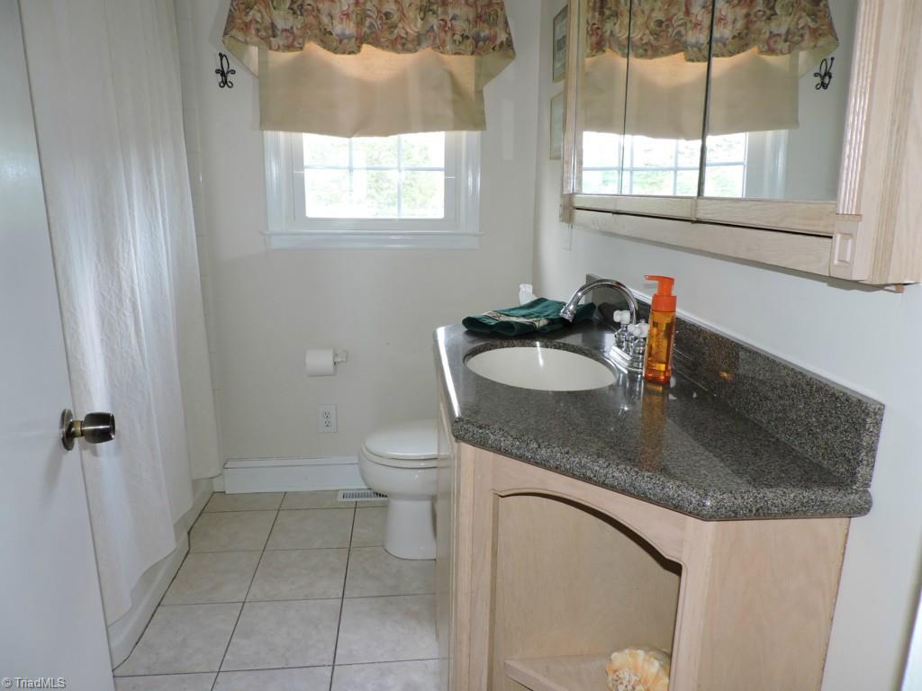 496 Willow Oak Road High Point, NC 27262 - Photo 16 of 22 Gallery Image 16
