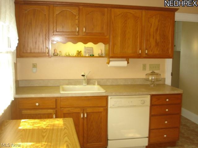 6907-6909 Ackley Road Parma, OH 44129 - Photo 7 of 25 Kitchen - Down