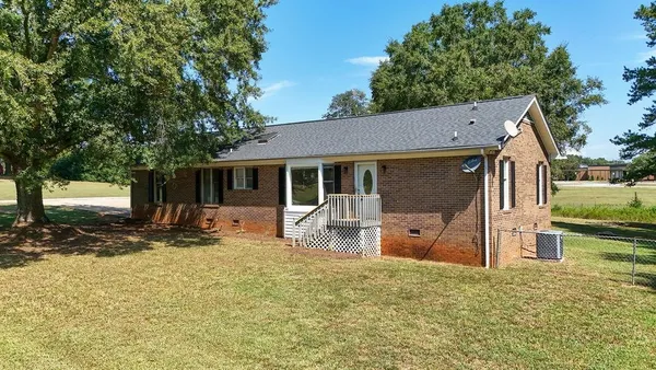 $238,000 | 145 Lakeview Drive, Cowpens, SC 29330