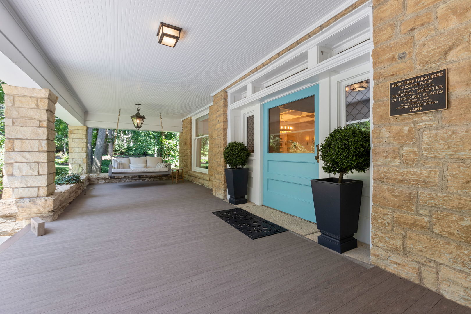316 Elizabeth Place Geneva, IL 60134 - Photo 6 of 42 a view of a house with porch and furniture