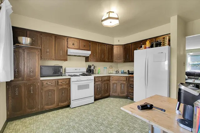 $209,900 | 703 Oakland Avenue, Joliet, IL 60435