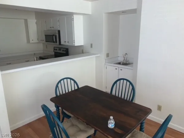 $1,300 | 2008 Mesquite Lane, Unit 205, Laughlin, NV 89029