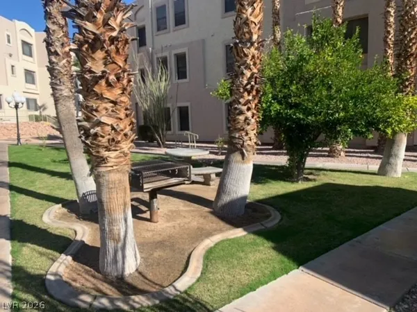 $1,300 | 2008 Mesquite Lane, Unit 205, Laughlin, NV 89029
