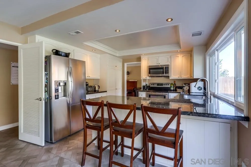 17580 Montero Road San Diego, CA 92128 - Photo 11 of 24