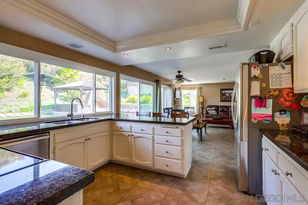 17580 Montero Road San Diego, CA 92128 - Photo 12 of 24