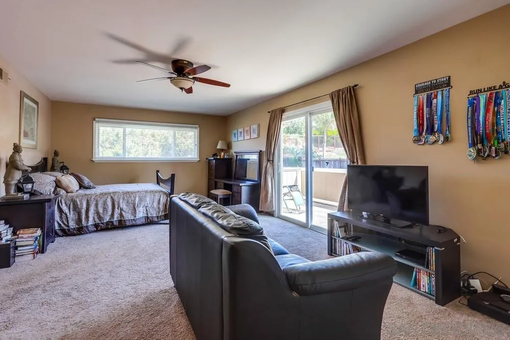 17580 Montero Road San Diego, CA 92128 - Photo 16 of 24