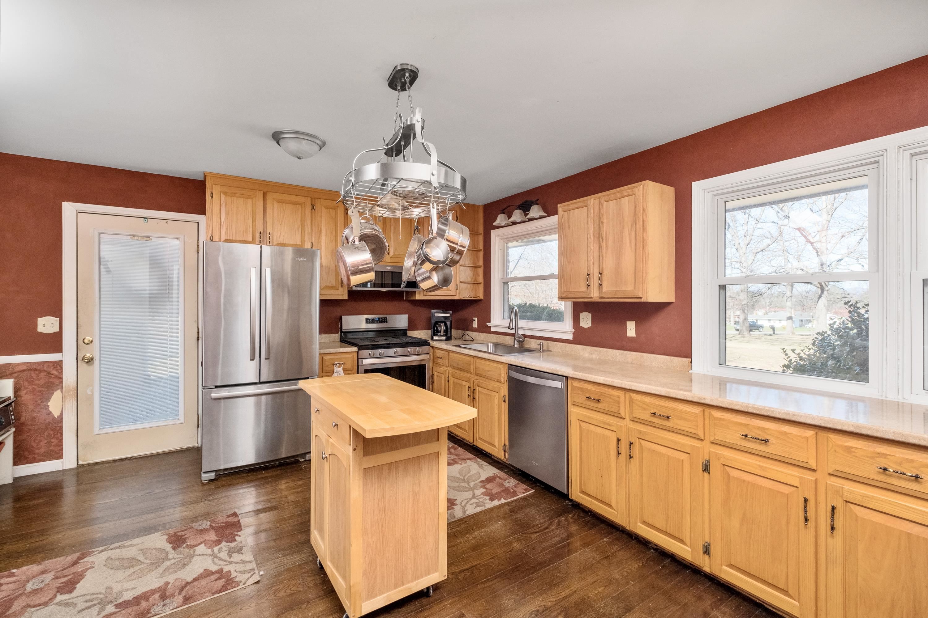 150 Ridgeview Drive Stuarts Draft, VA 24477 - Photo 11 of 27 Gallery Image 11