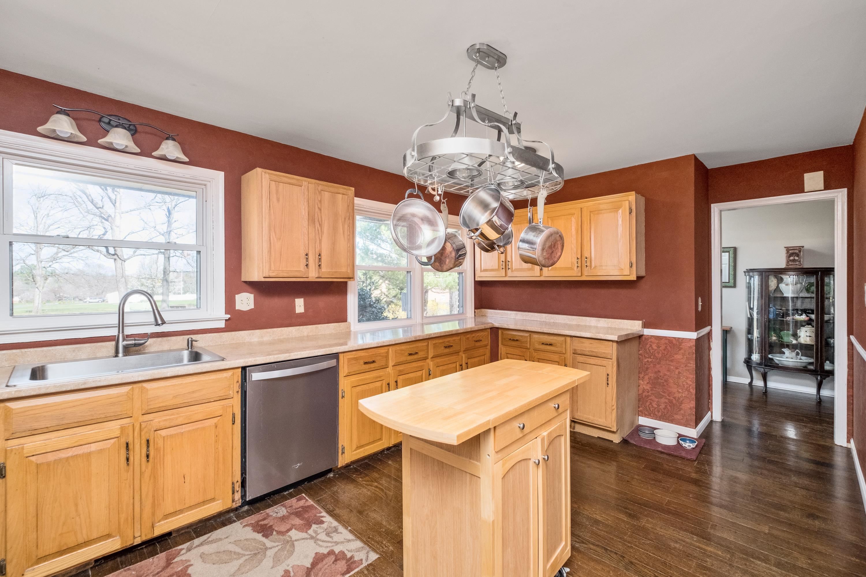 150 Ridgeview Drive Stuarts Draft, VA 24477 - Photo 13 of 27 Gallery Image 13