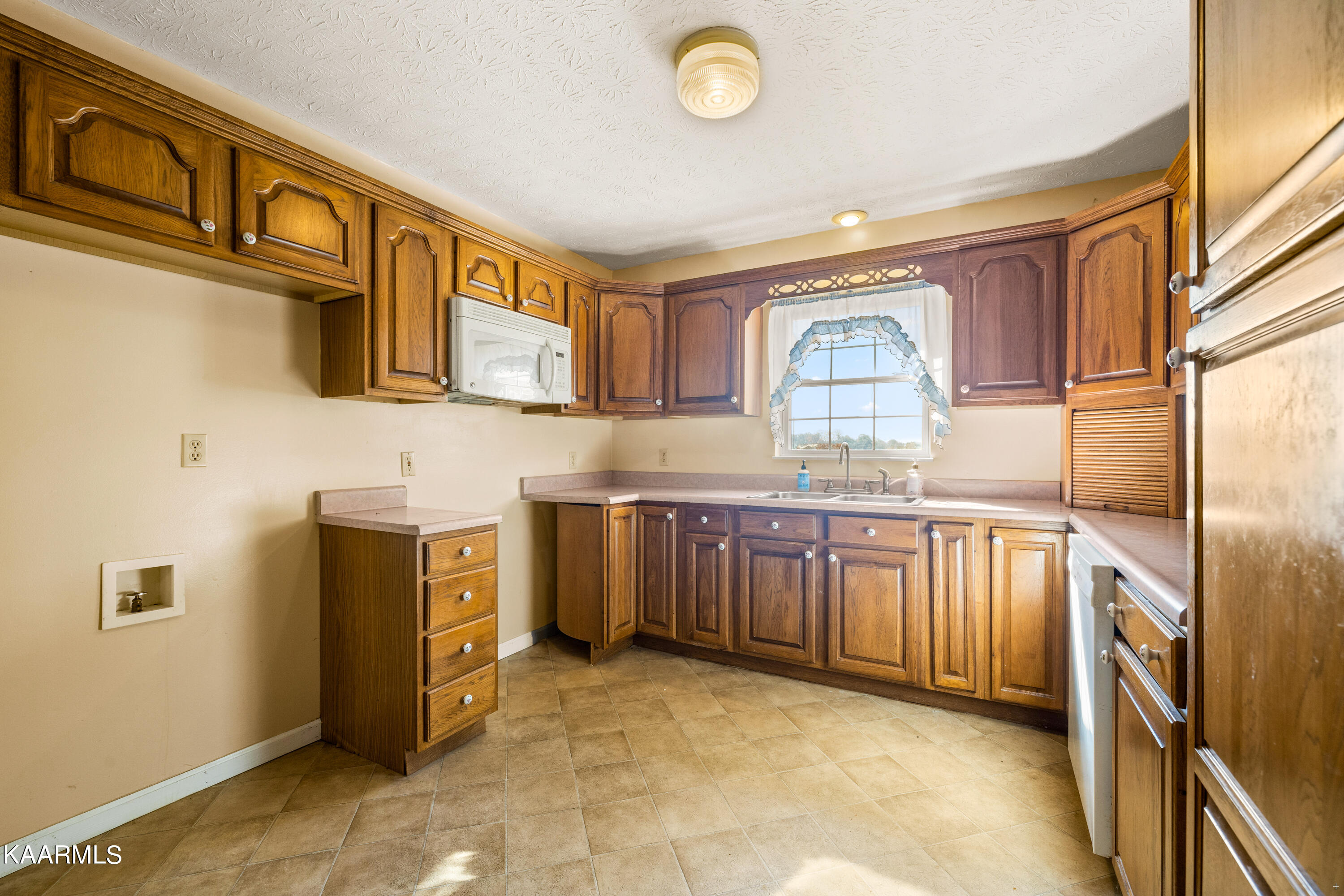 410 Morie Road Dandridge, TN 37725 - Photo 13 of 31 Positive Perceptions-12