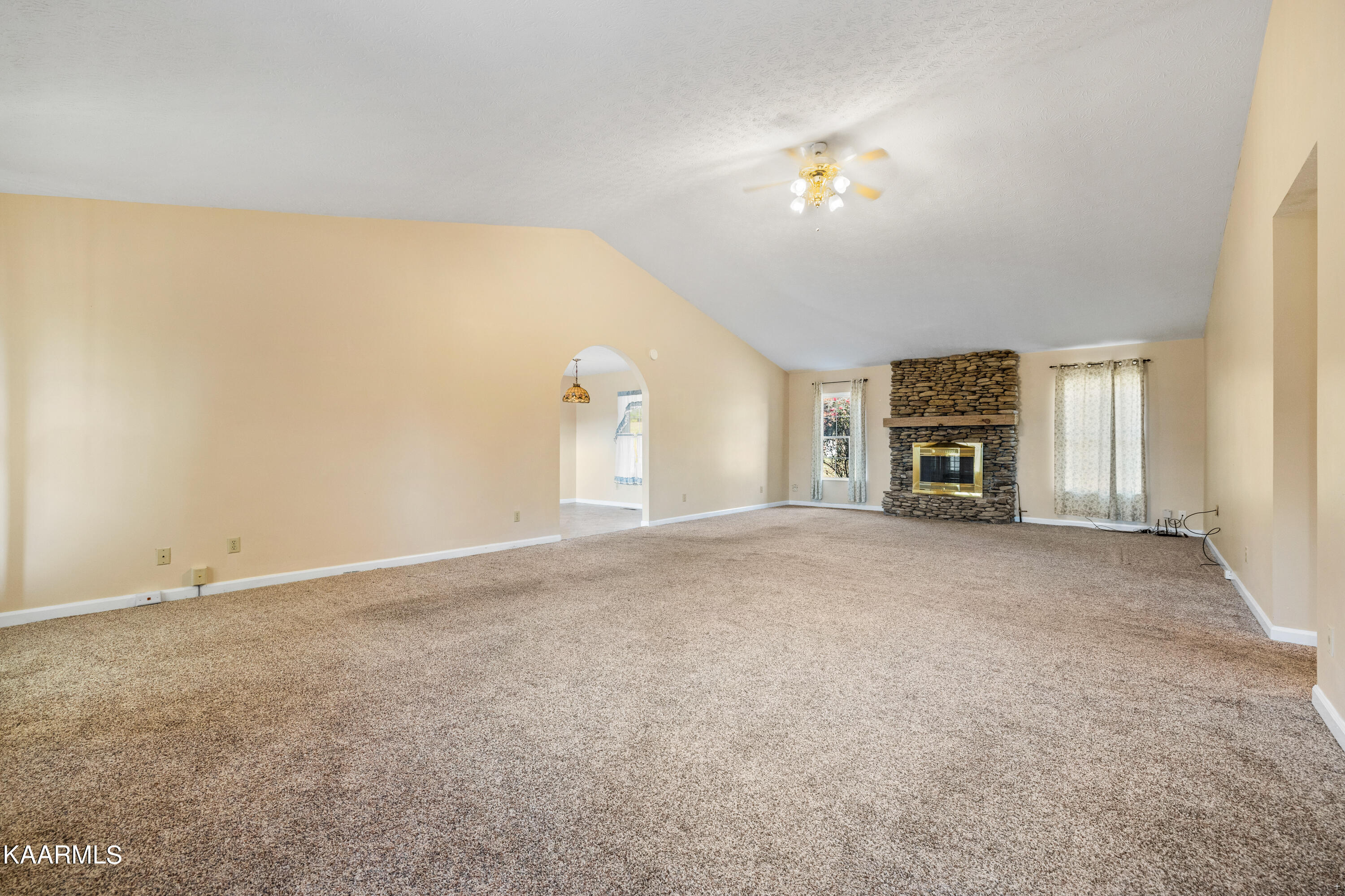 410 Morie Road Dandridge, TN 37725 - Photo 3 of 31 Positive Perceptions-4