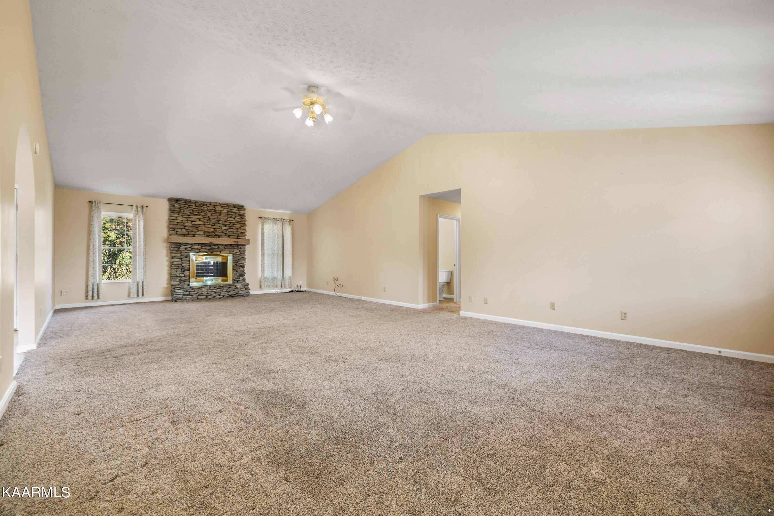 410 Morie Road Dandridge, TN 37725 - Photo 7 of 31 Positive Perceptions-14
