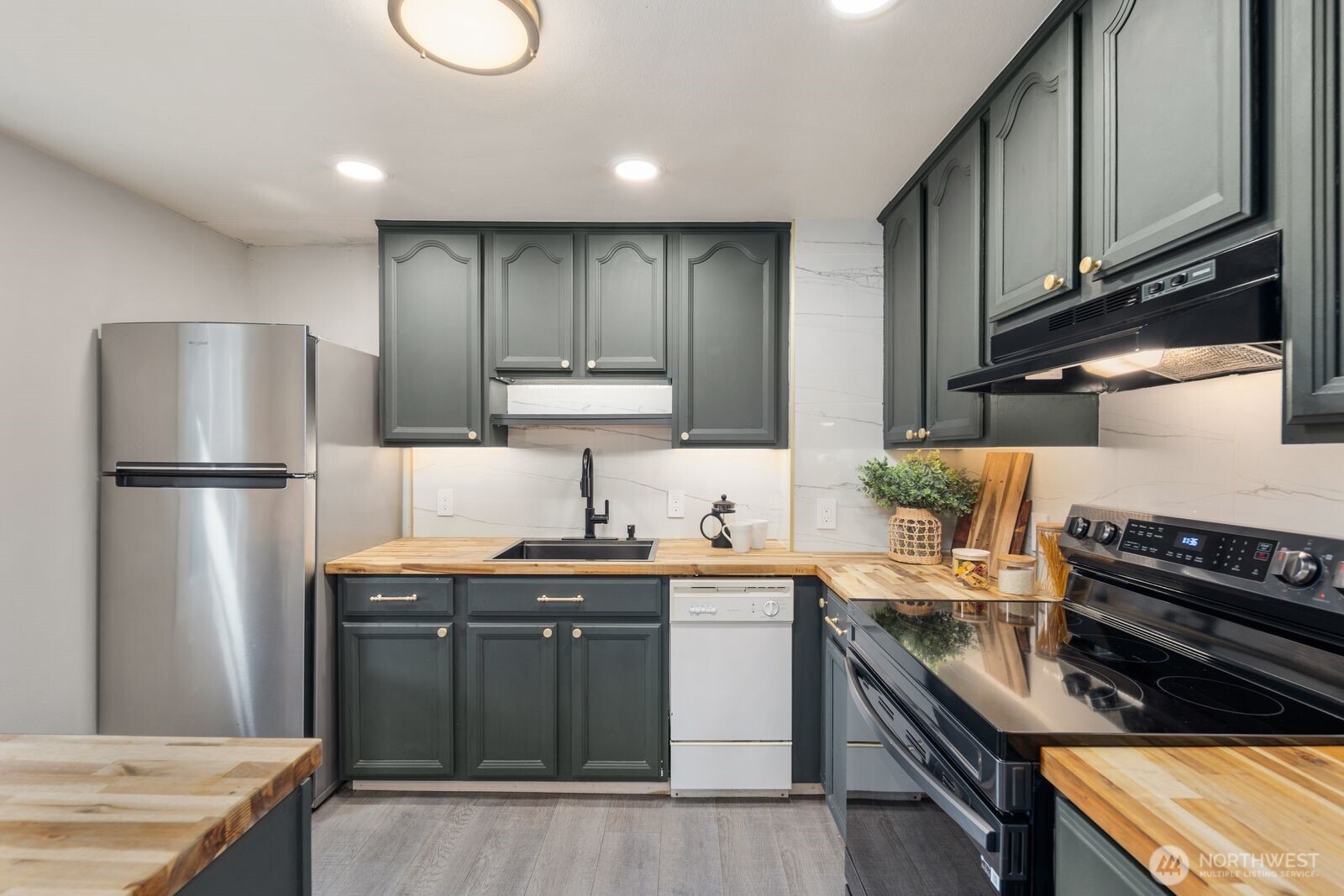 3333 Southeast 5th Street Renton, WA 98058 - Photo 12 of 23