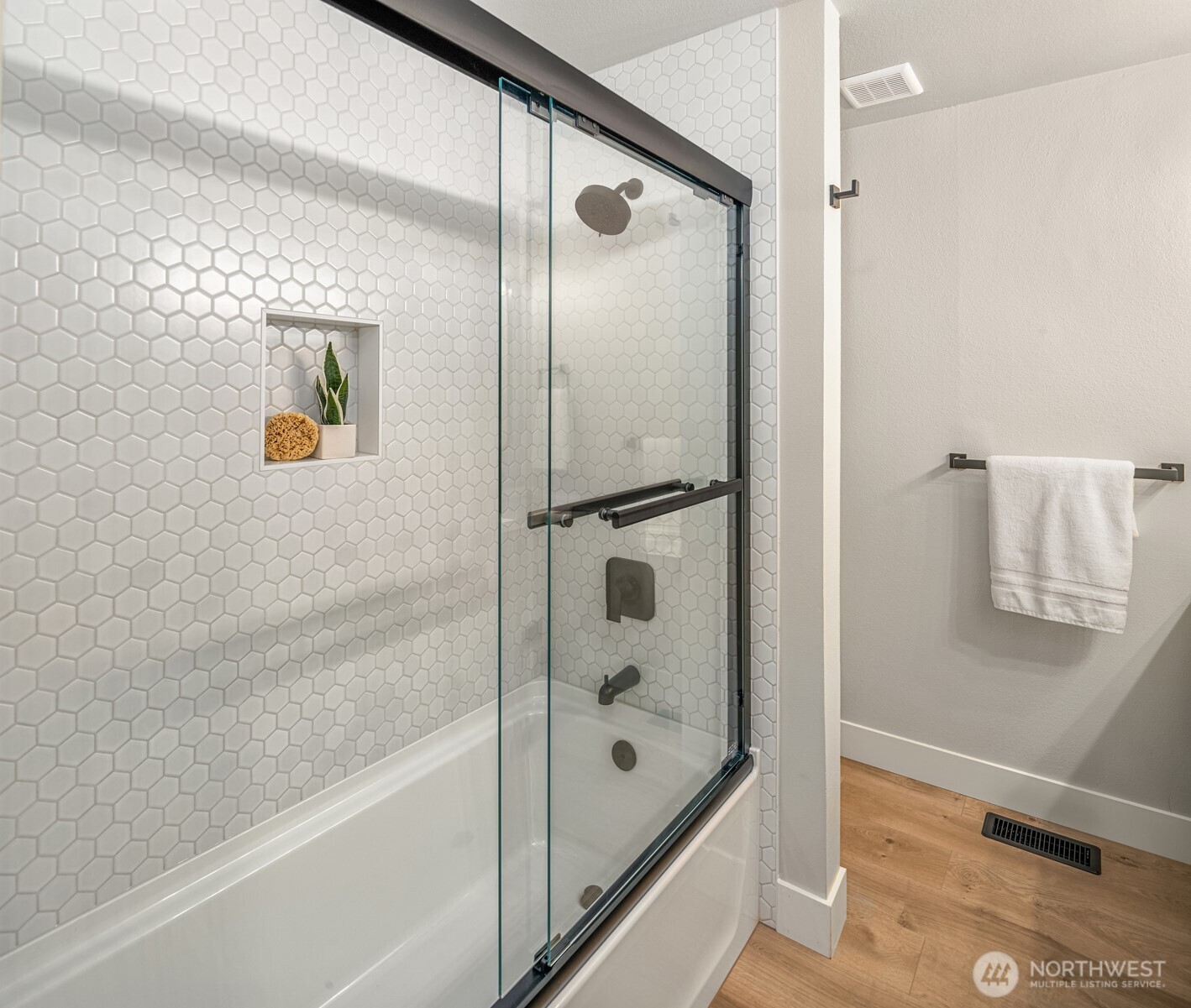 17020 Southeast 128th Street Renton, WA 98059 - Photo 18 of 37