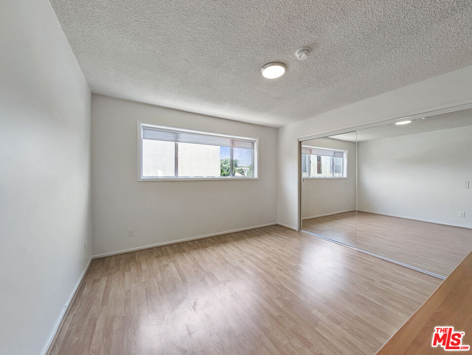 440 Raymond Avenue, Unit 20 Santa Monica, CA 90405 - Photo 11 of 14