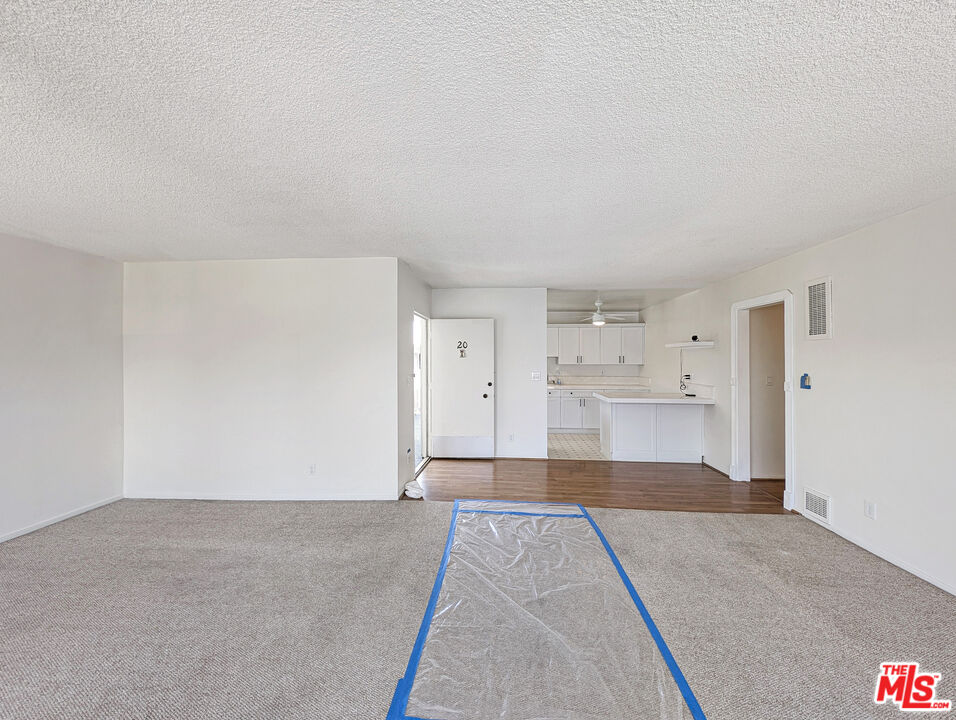 440 Raymond Avenue, Unit 20 Santa Monica, CA 90405 - Photo 8 of 14