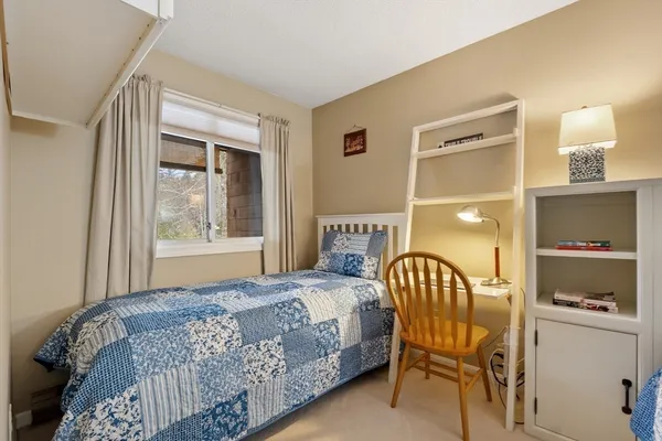 $229,900 | 10 Lakeside W Drive, Unit 53, Lincoln, NH 03251