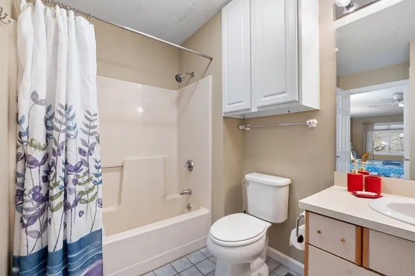 $229,900 | 10 Lakeside W Drive, Unit 53, Lincoln, NH 03251