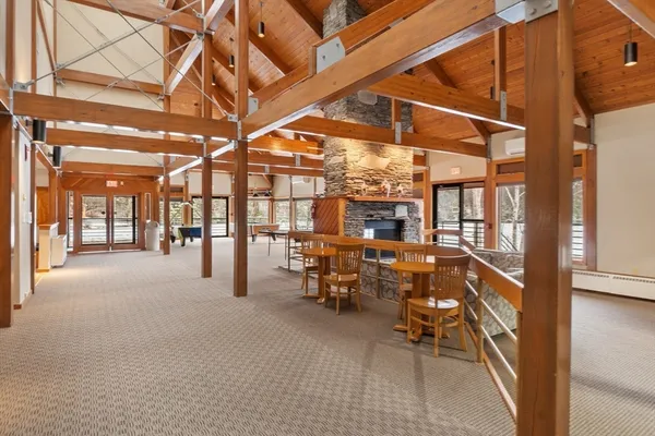 $229,900 | 10 Lakeside W Drive, Unit 53, Lincoln, NH 03251