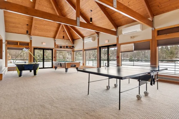 $229,900 | 10 Lakeside W Drive, Unit 53, Lincoln, NH 03251