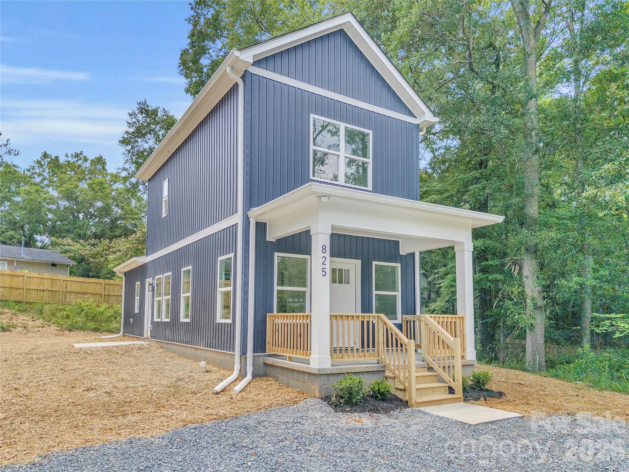 825 East Arch Street Lancaster, SC 29720 - Photo 2 of 20