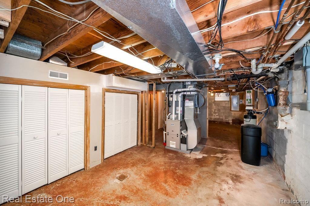 176 Texas Avenue Rochester, MI 48309 - Photo 35 of 35 DSC00391-Edit.jpg