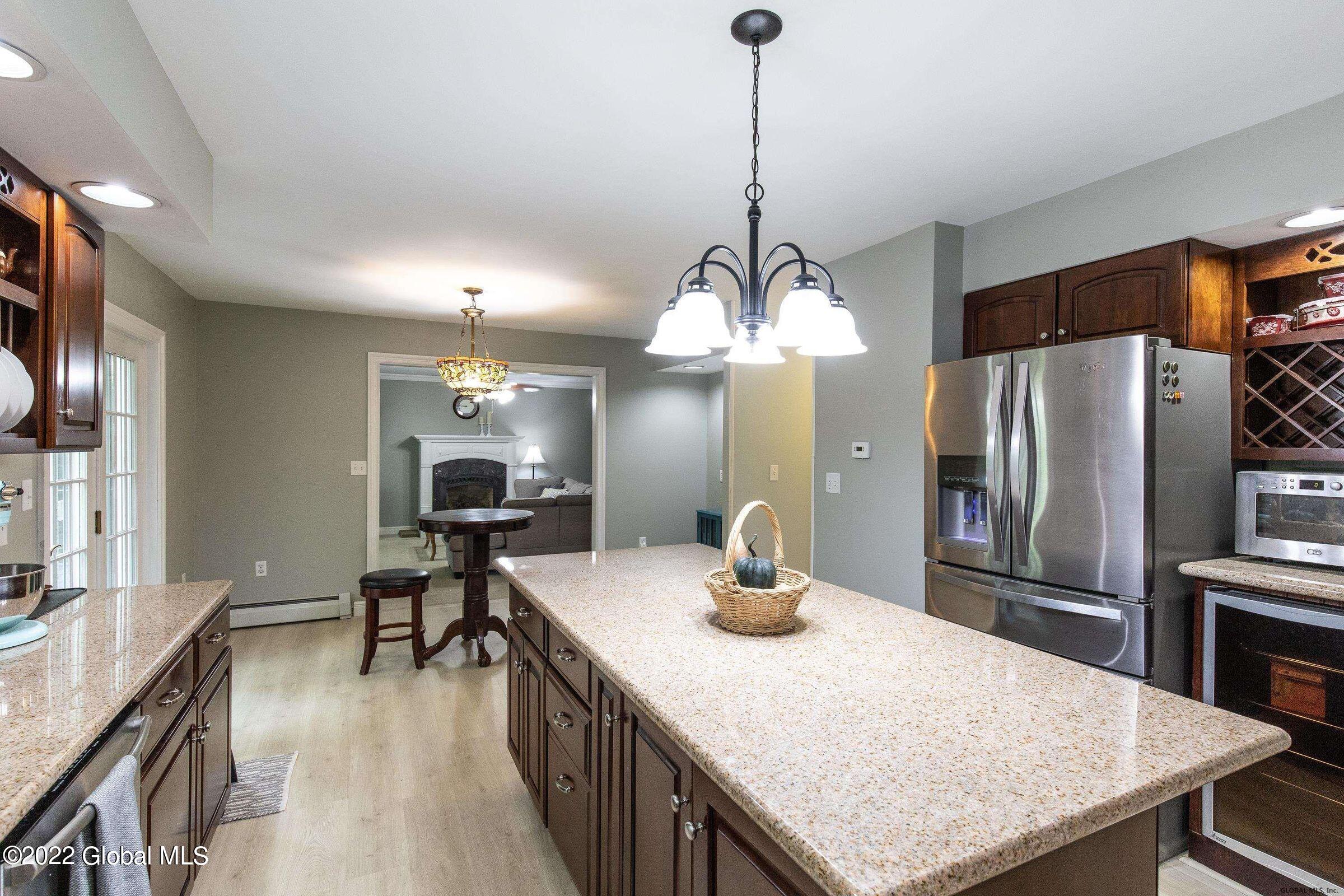 73 Pitcher Road Queensbury, NY 12804 - Photo 11 of 45 20211123222223679846000000-o