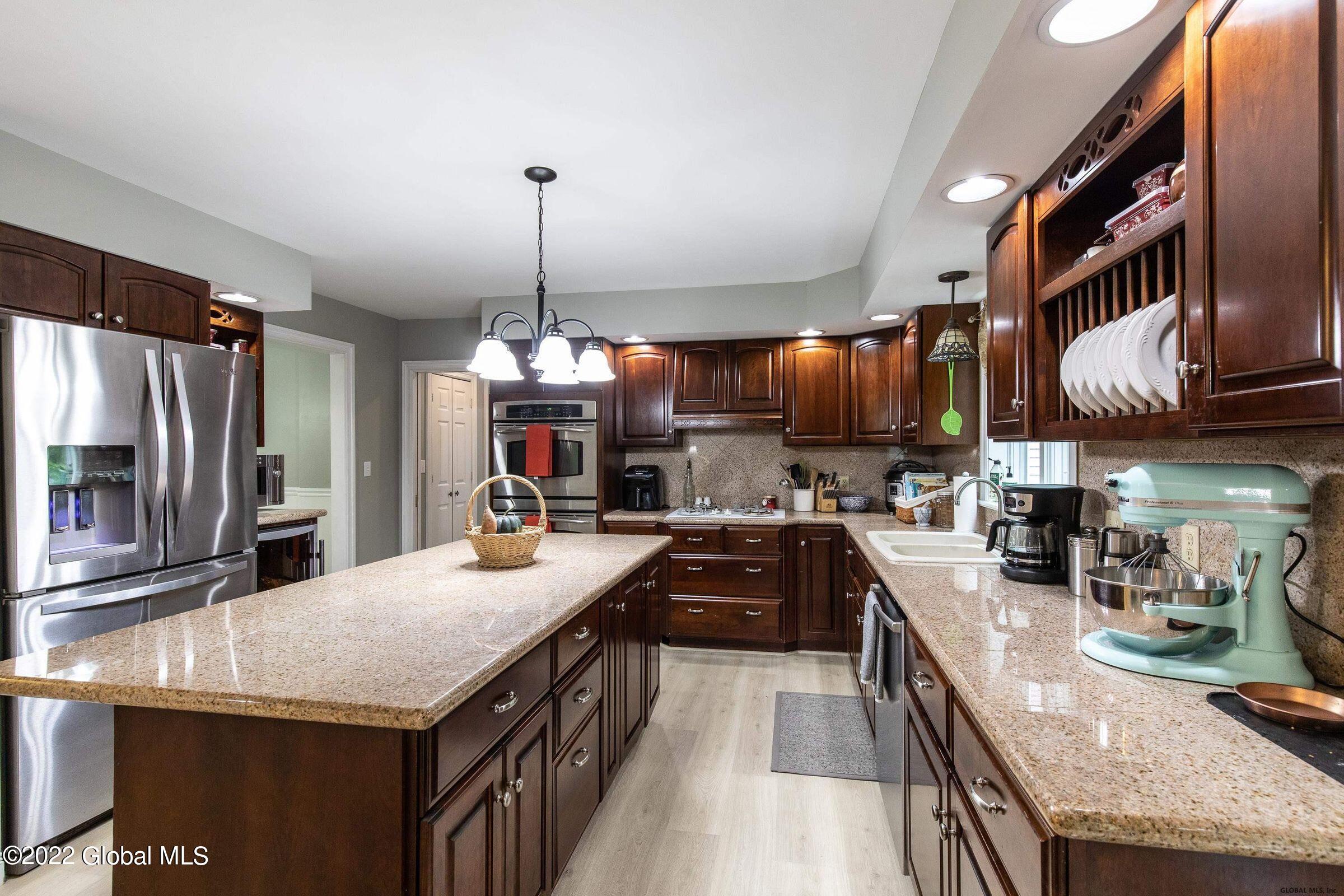 73 Pitcher Road Queensbury, NY 12804 - Photo 15 of 45 20211123222220634266000000-o