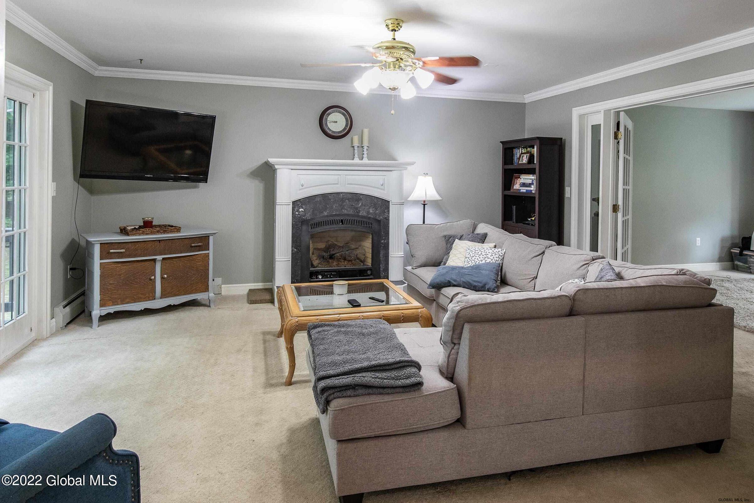 73 Pitcher Road Queensbury, NY 12804 - Photo 17 of 45 20211123222215955641000000-o