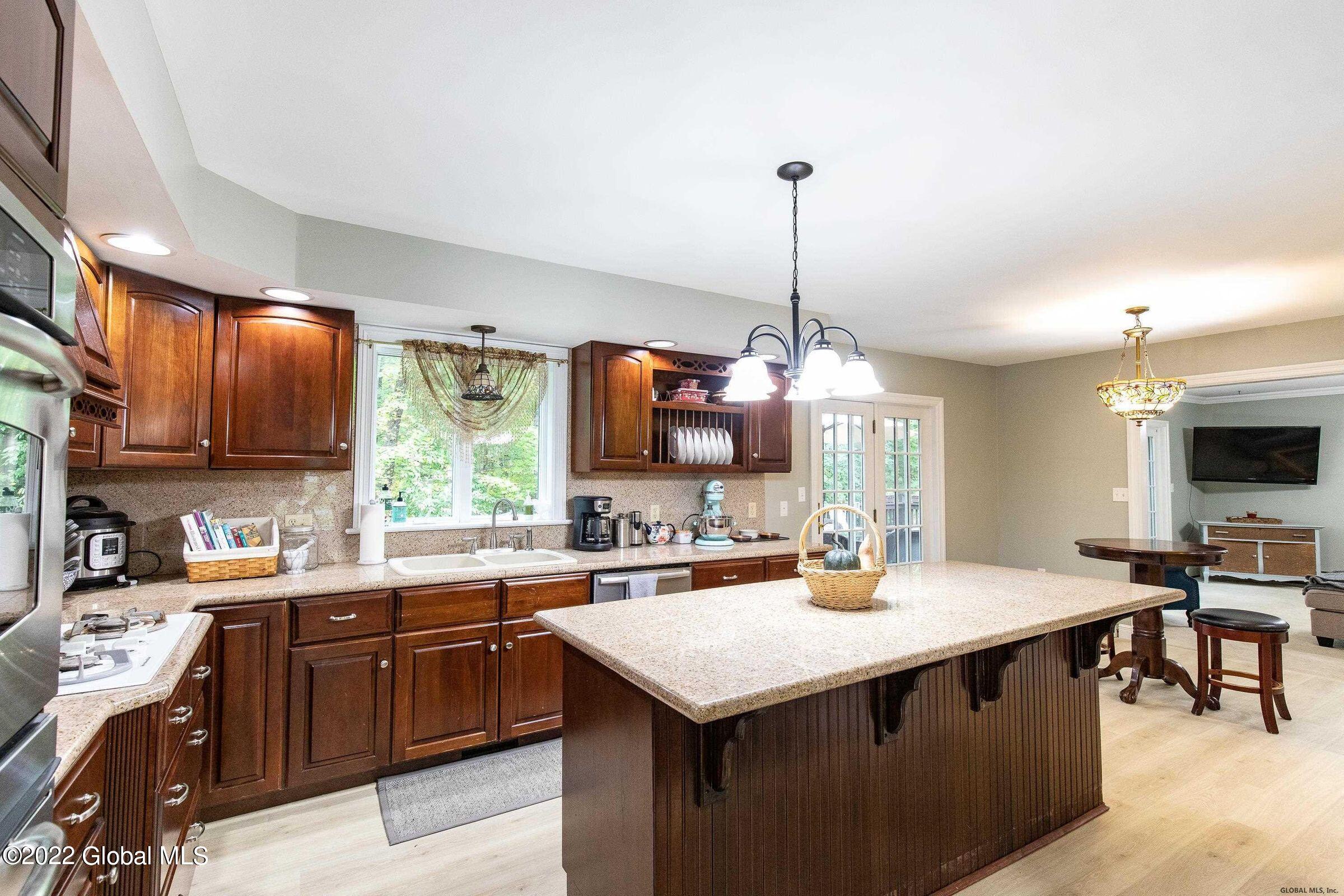 73 Pitcher Road Queensbury, NY 12804 - Photo 18 of 45 20211123222219595503000000-o