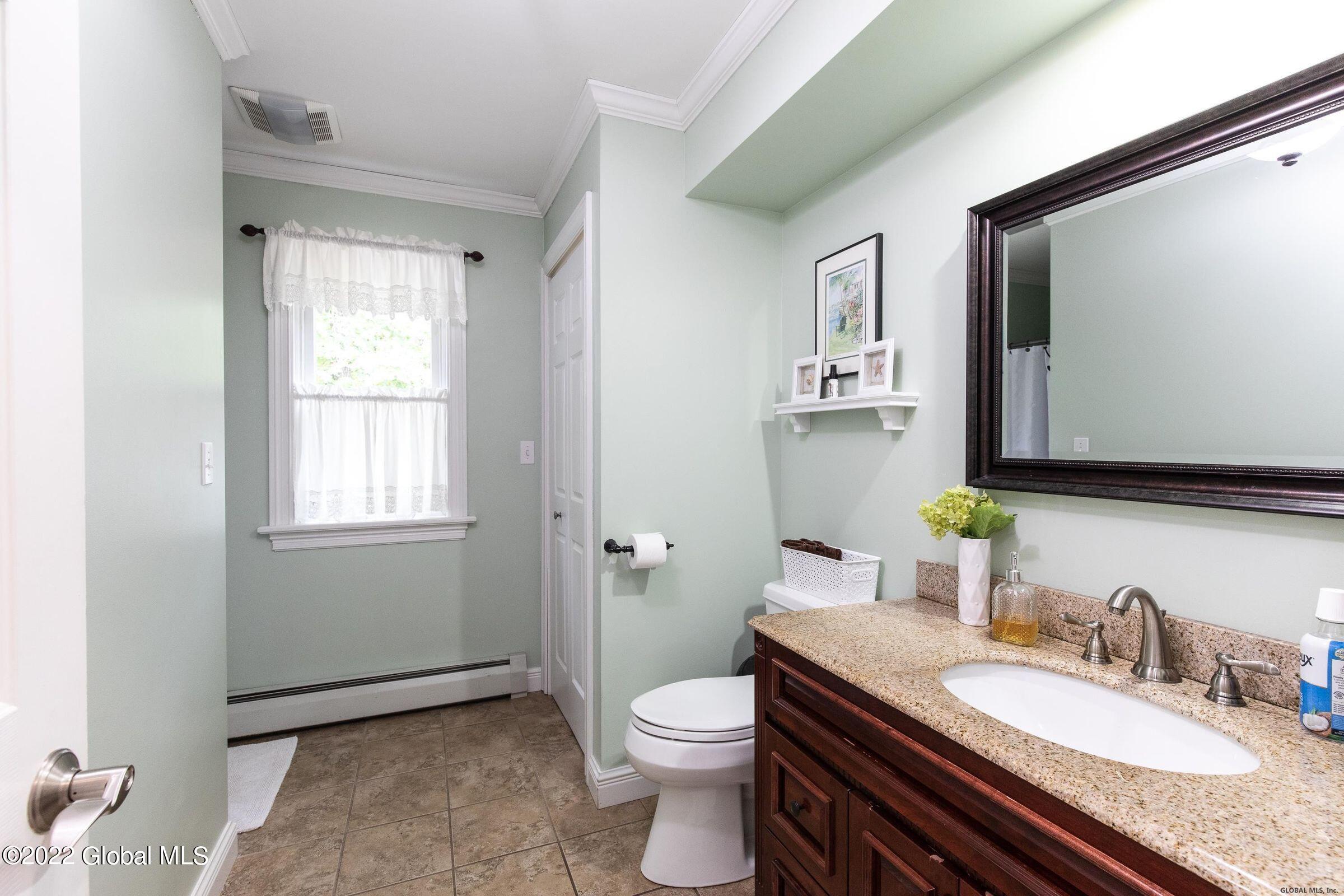 73 Pitcher Road Queensbury, NY 12804 - Photo 23 of 45 20211123222211133091000000-o