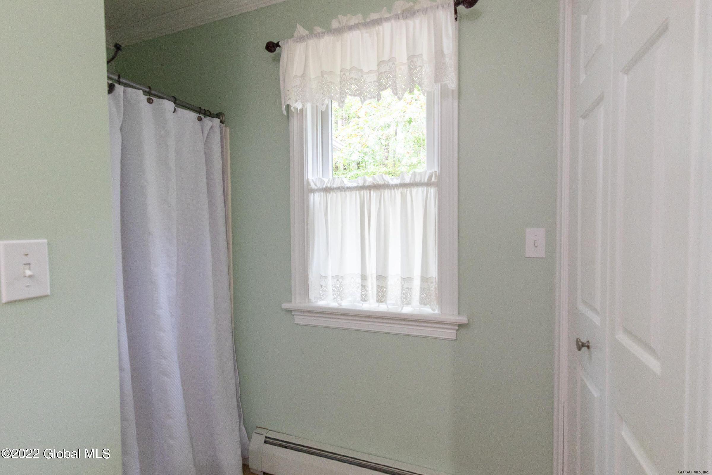 73 Pitcher Road Queensbury, NY 12804 - Photo 25 of 45 20211123222210207240000000-o
