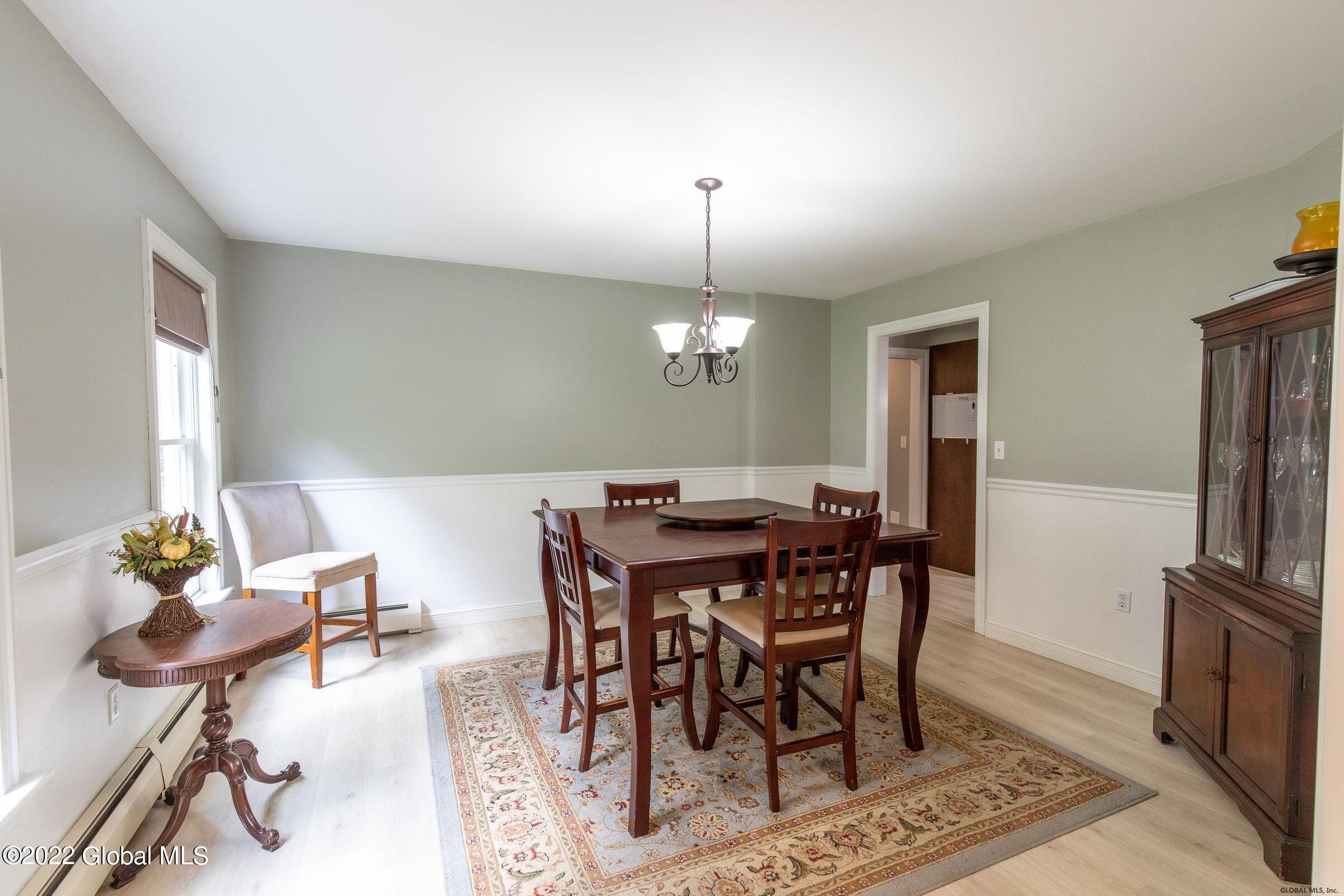 73 Pitcher Road Queensbury, NY 12804 - Photo 10 of 45 20211123222225647120000000-o