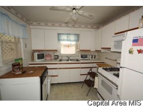 2940 Fillmore Street Springfield, IL 62704 - Photo 4 of 11 Gallery Image 4