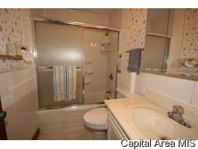 2940 Fillmore Street Springfield, IL 62704 - Photo 8 of 11 Gallery Image 8